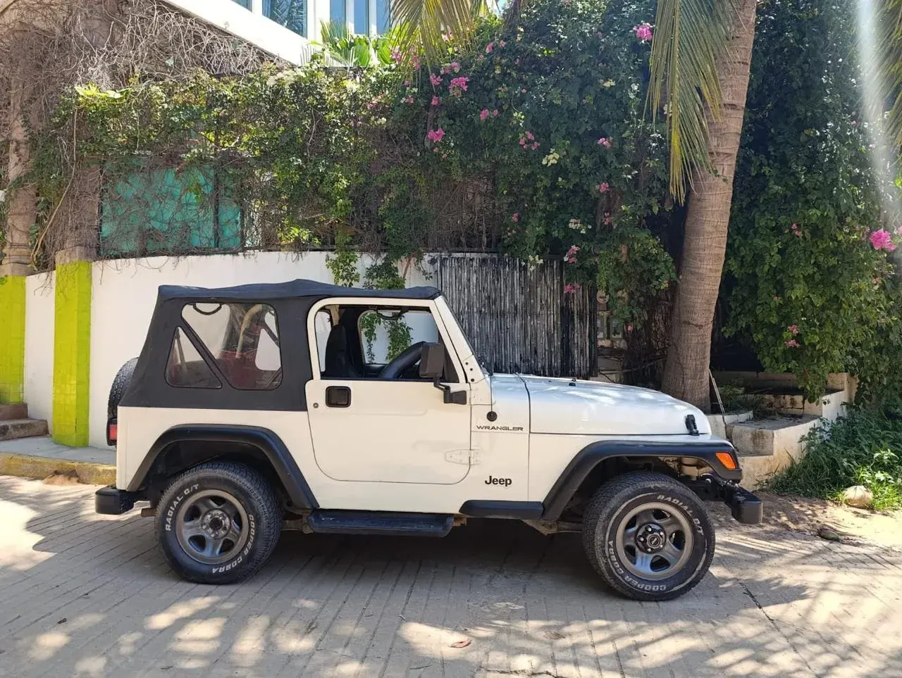 Jeep Wrangler Sport · 3